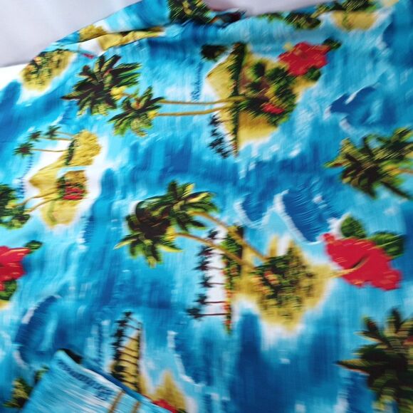 Rina Bahama’s Bright Blue Island Scene Shirt XL Resort Wear Tropical Hawaiian - Picture 9 of 9